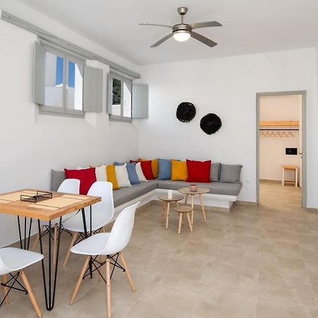 Astivi Santorini Apartments Pyrgos Kallistis ภายนอก รูปภาพ