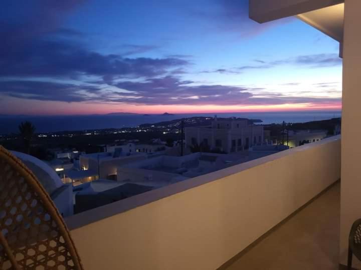 Astivi Santorini Apartments Pyrgos Kallistis ภายนอก รูปภาพ